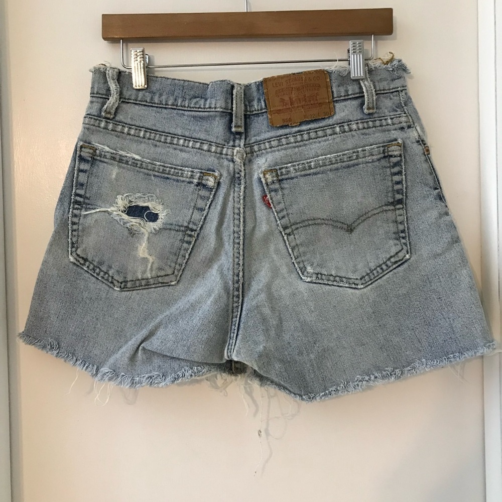 Levi Strauss 550 Jean Shorts Denim Distressed High Rise W 32 Made In USA Vtg